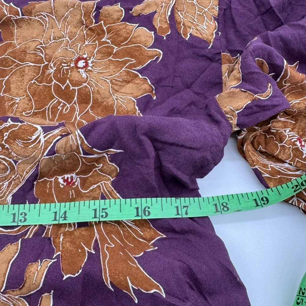 Free People signs button purple